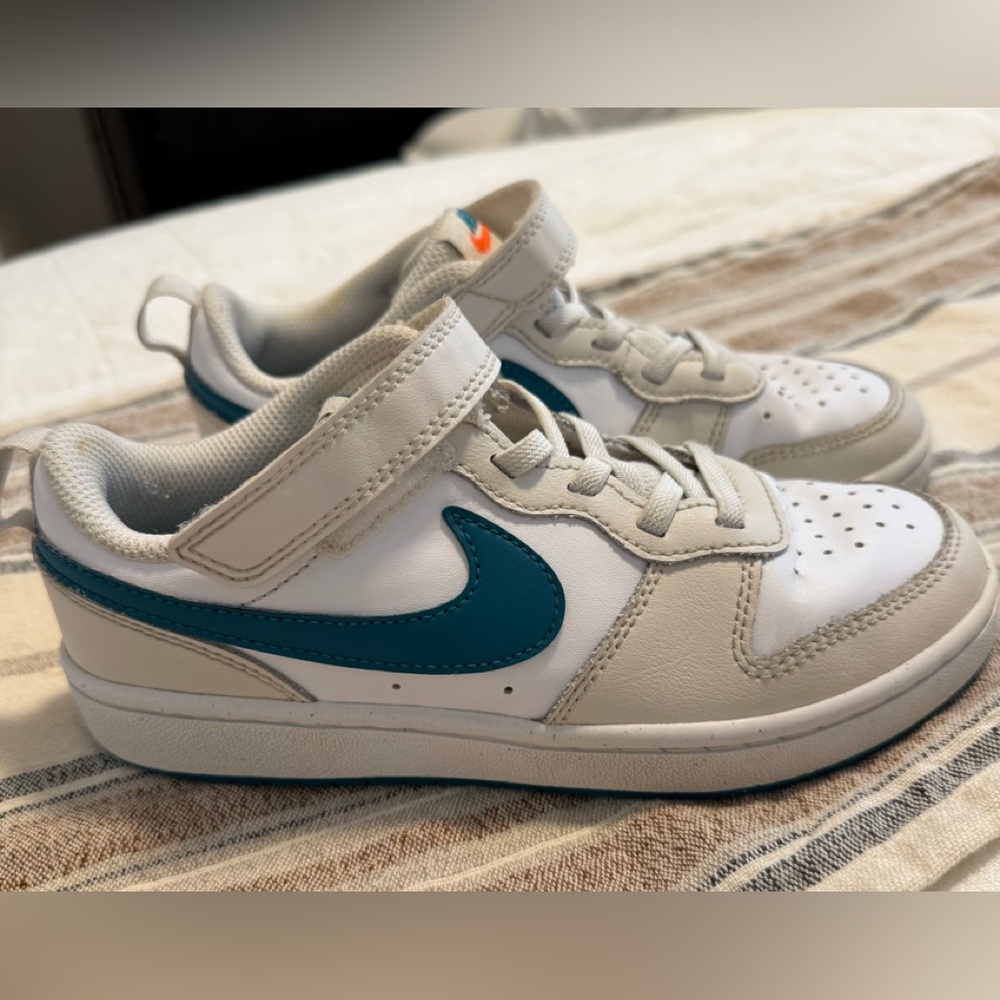 Nike White and Blue Low-Top Sneakers with Velcro